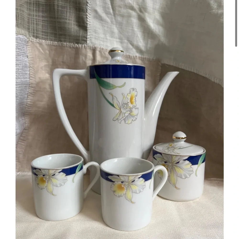 Keito Vintage Tea Set